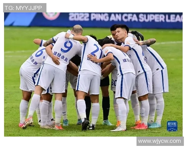 深圳足球队转型之路揭秘:从传统强队到现代化职业俱乐部的挑战与机遇 深圳足球队转型之路揭秘:从传统强队到现代化职业俱乐部的挑战与机遇